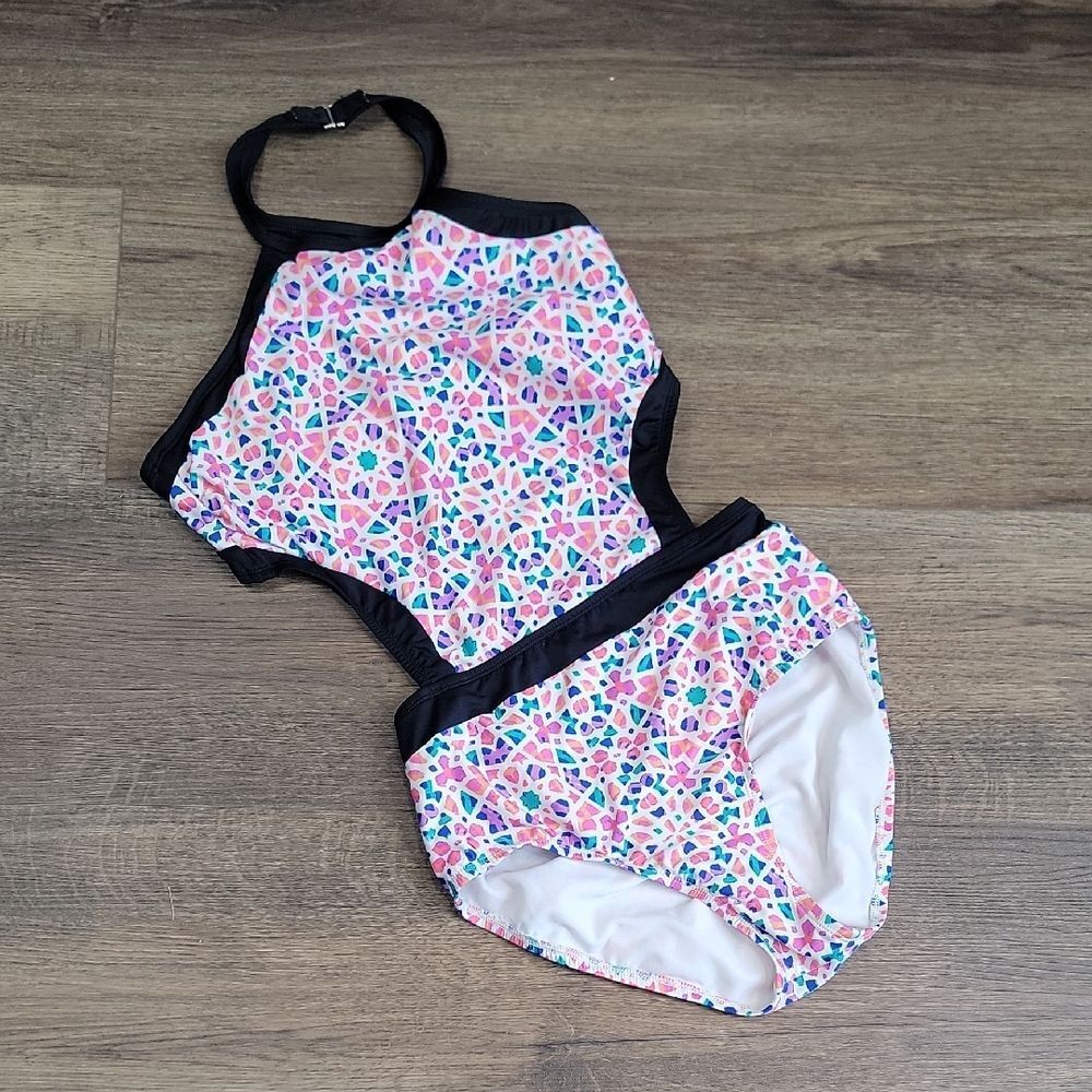 Cleanwater One-Piece High Neck Halter Swimsuit Womens Size M